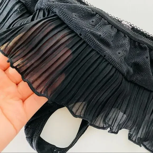 NEW VS VICTORIAS SECRET Black PinkAccordian Sheer Ruffle Garter Belt Thong S